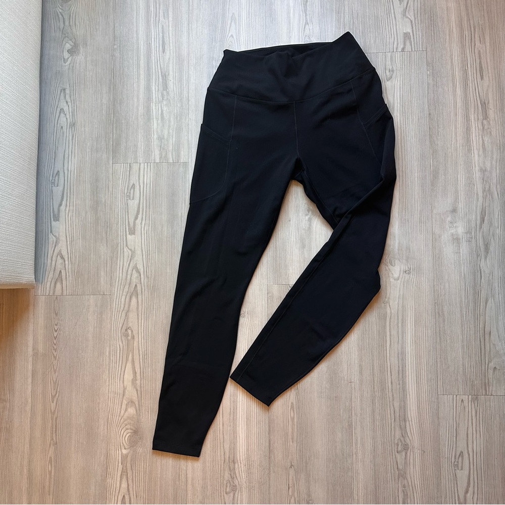 Nike Black High-Waisted Leggings w/ Pockets